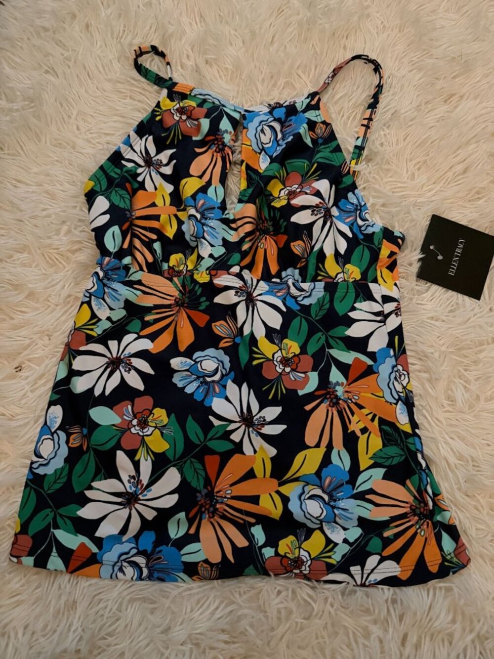 NWT Ellen Tracy Women's Tankini Swimsuit Top Size 6